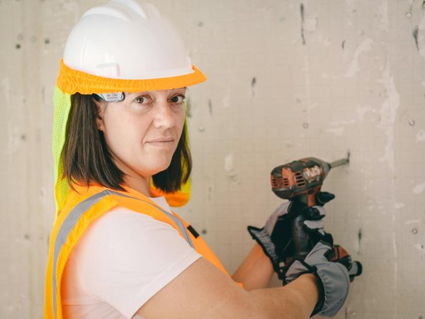 Patère murale : à quelle hauteur fixer le produit ?