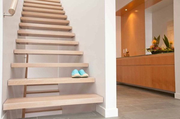 Construction avec élégance à Blois : installez un escalier sur mesure dans votre maison